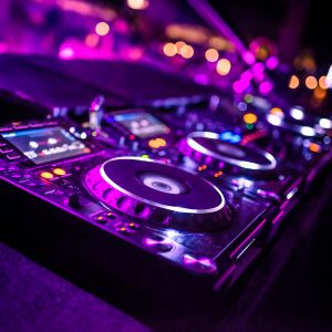 Buy Qatar Email Consumer Database List 15 000 Emails who have booked a DJ in the Middle East